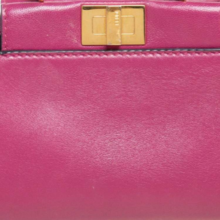 مملوكة مسبقًا Fendi Fuchsia Leather Micro Peekaboo Crossbody Bag