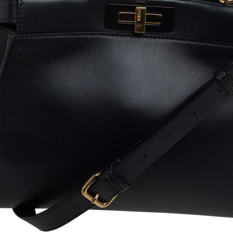 مملوكة مسبقًا Fendi Black Leather Medium Peekaboo Top Handle Bag