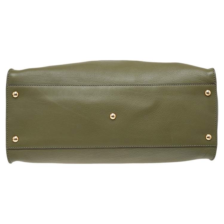 Pre Owned Fendi Green Leather Peekaboo Top Handle Bag