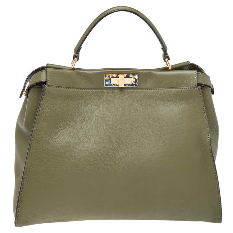 Pre Owned Fendi Green Leather Peekaboo Top Handle Bag