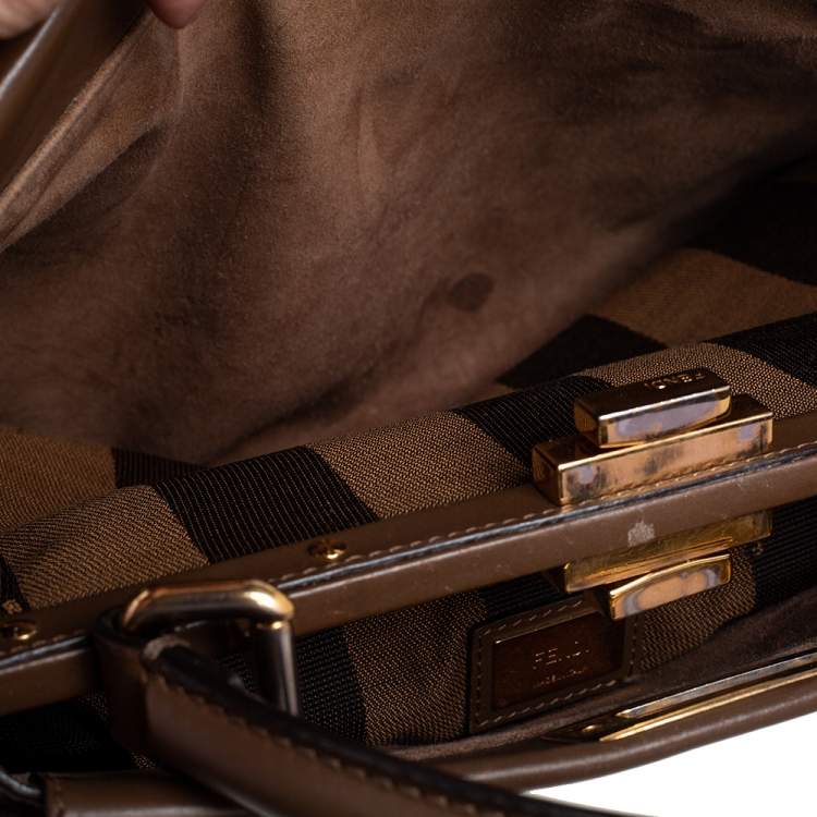 Pre Owned Fendi Dark Brown Leather Medium Peekaboo Top Handle Bag