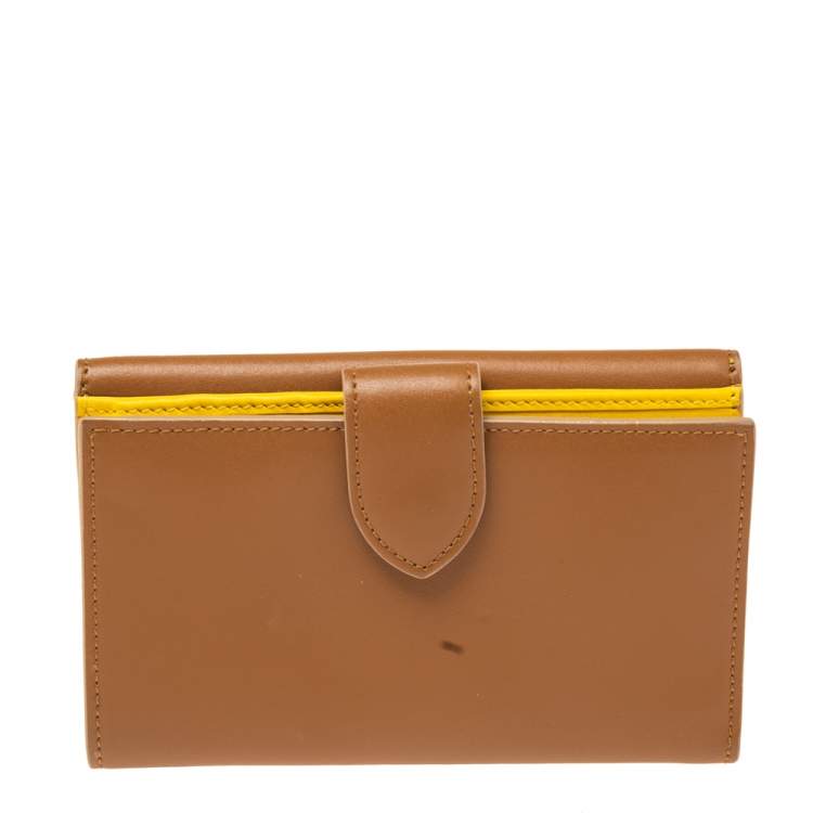 Pre Owned Fendi Brown Leather By The Way Continental Wallet