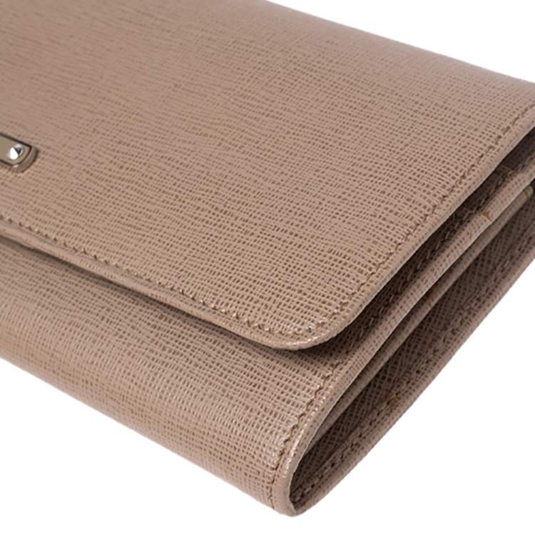 Pre Owned Fendi Beige Leather Crayons Continental Wallet