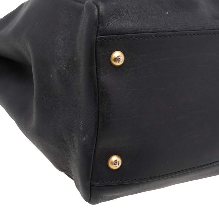 Pre Owned Fendi Black Leather Large Peekaboo Top Handle Bag