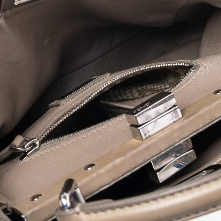 Pre Owned Fendi Olive Green Leather Mini Peekaboo Top Handle Bag
