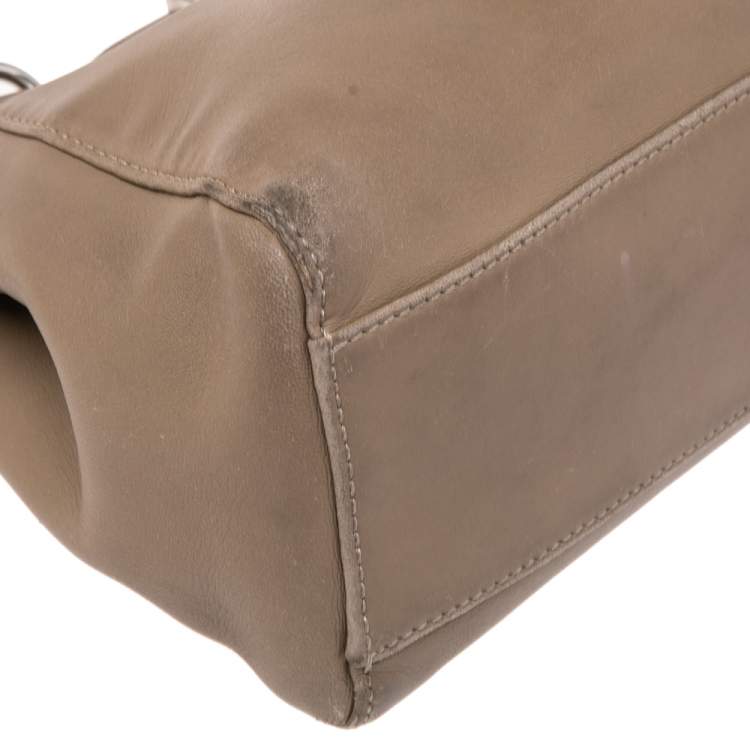 Pre Owned Fendi Olive Green Leather Mini Peekaboo Top Handle Bag