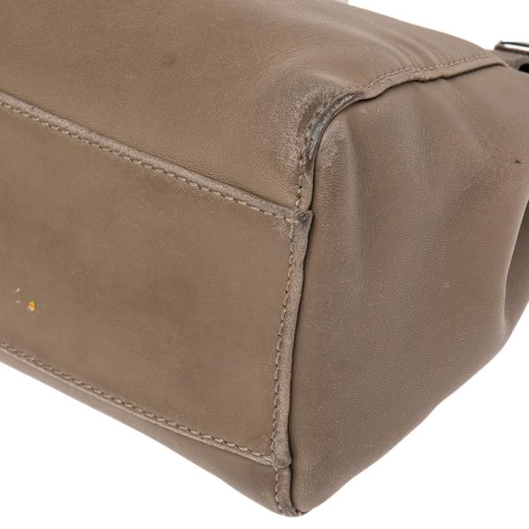 Pre Owned Fendi Olive Green Leather Mini Peekaboo Top Handle Bag