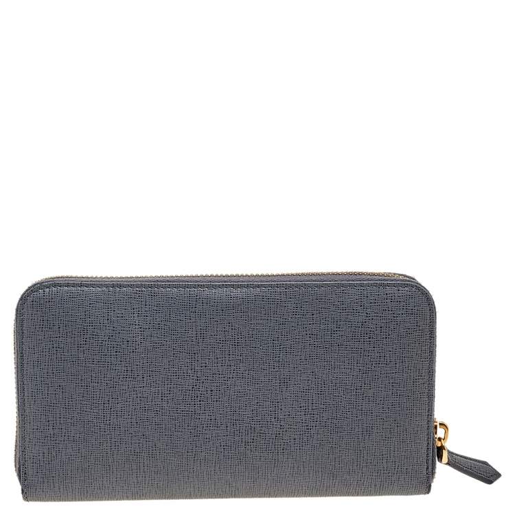 Pre Owned Fendi Grey Leather Zip Around Continental Wallet