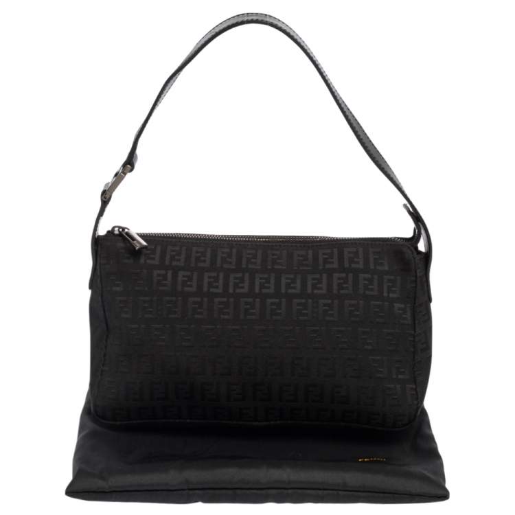 مملوكة مسبقًا Fendi Black Zucchino Canvas Baguette 