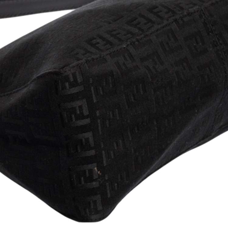 مملوكة مسبقًا Fendi Black Zucchino Canvas Baguette 