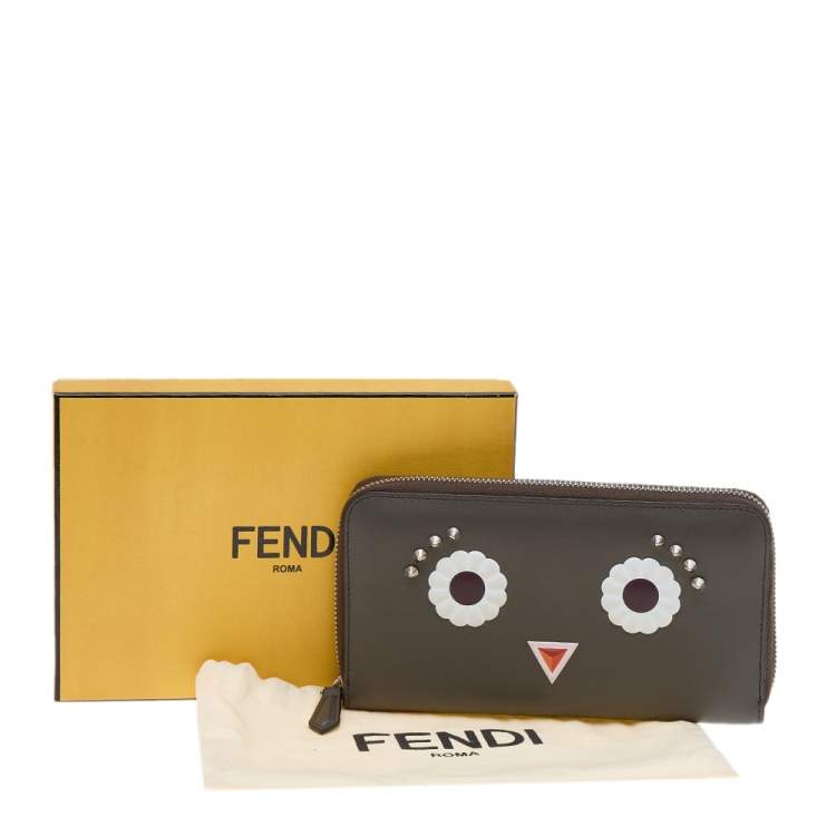 Pre Owned Fendi Taupe Leather Century Hypnoteyes Zip Around Wallet