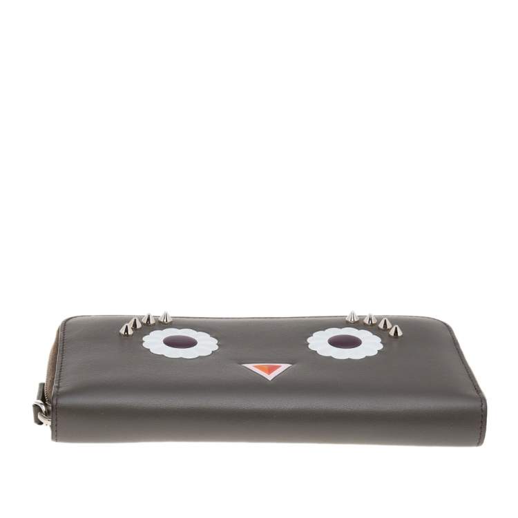 Pre Owned Fendi Taupe Leather Century Hypnoteyes Zip Around Wallet
