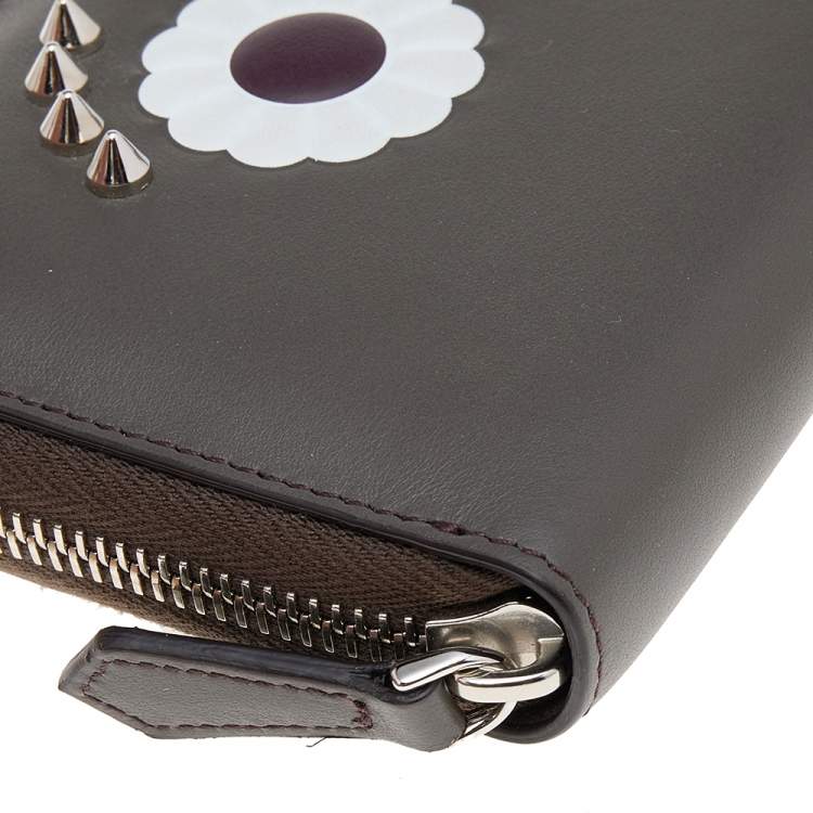 Pre Owned Fendi Taupe Leather Century Hypnoteyes Zip Around Wallet