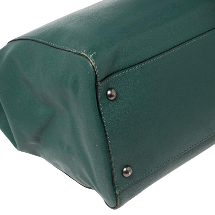 Pre Owned Fendi Green Leather Large Peekaboo Top Handle Bag