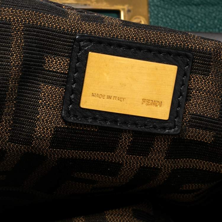 Pre Owned Fendi Green Leather Large Peekaboo Top Handle Bag