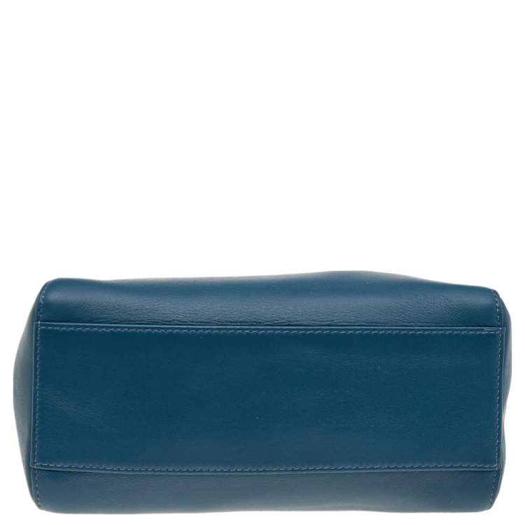 Pre Owned Fendi Blue Leather Peekaboo Top Handle Bag