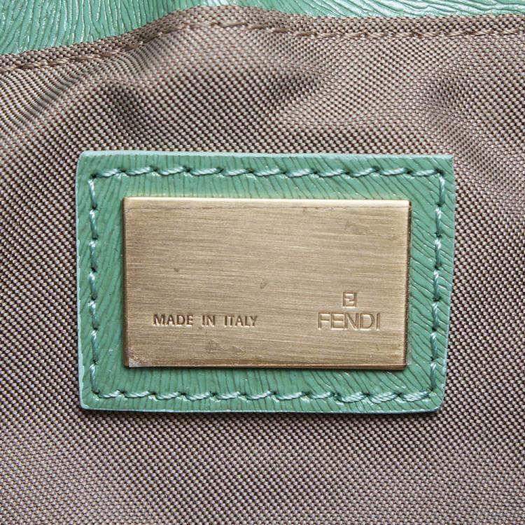 Pre Owned Fendi Green Leather Shoulder Bag