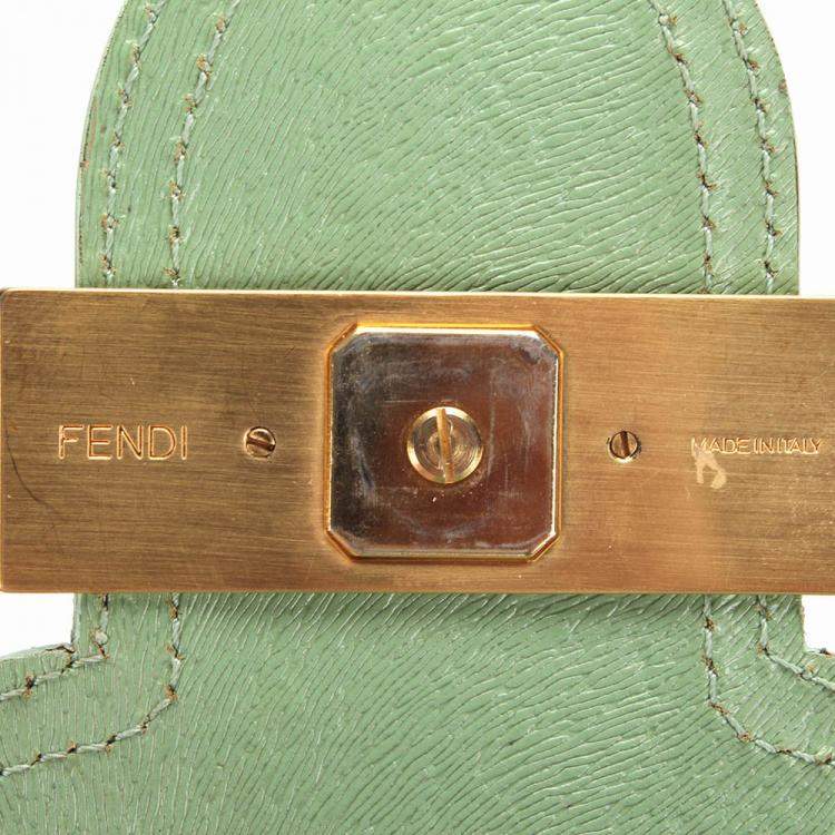 Pre Owned Fendi Green Leather Shoulder Bag