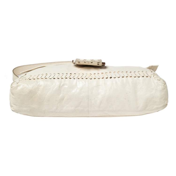 Pre Owned Fendi White Soft Leather Giant Baguette Whipstitch Shoulder Bag