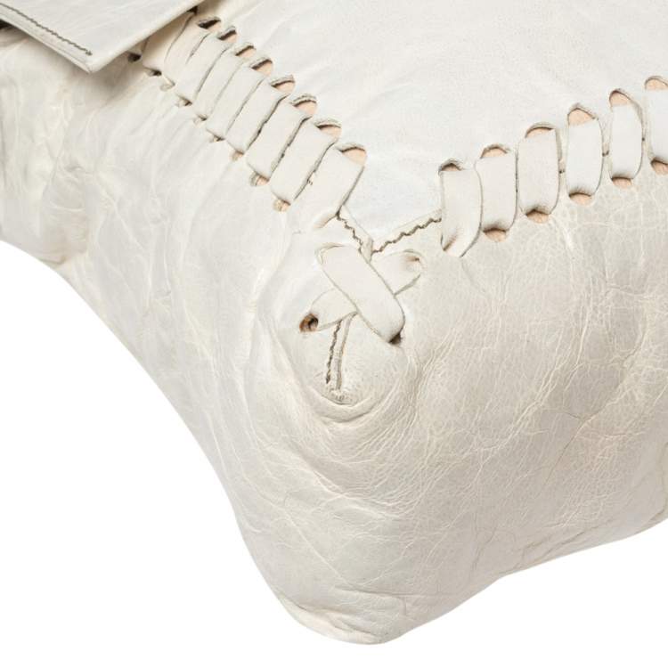 Pre Owned Fendi White Soft Leather Giant Baguette Whipstitch Shoulder Bag