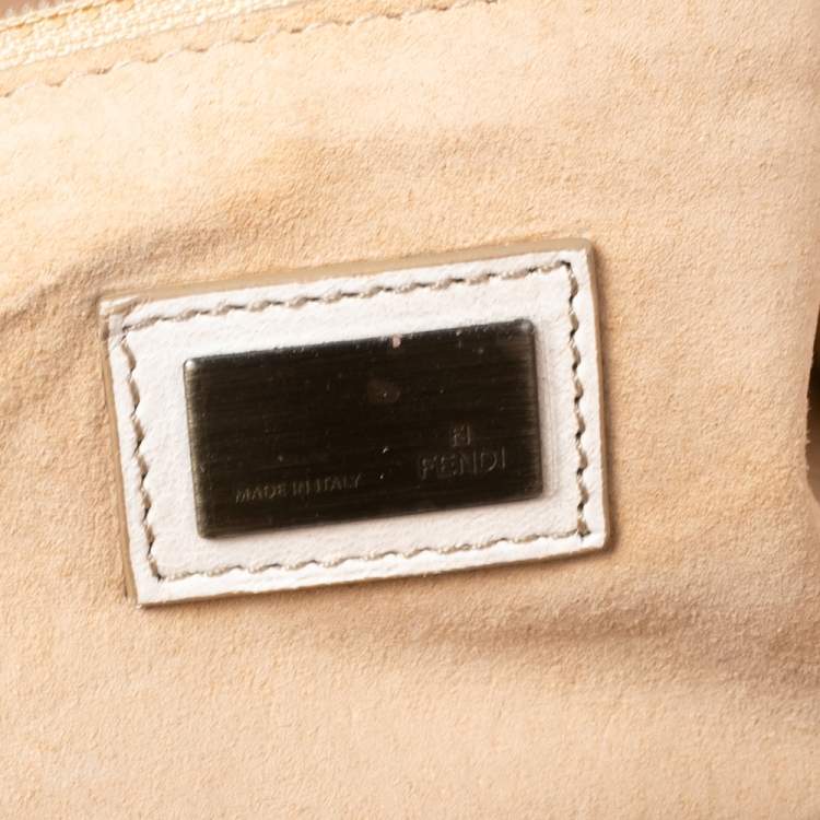 Pre Owned Fendi White Soft Leather Giant Baguette Whipstitch Shoulder Bag