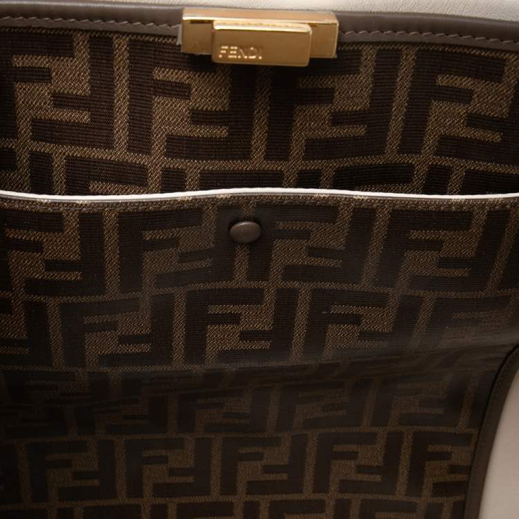 مملوكة مسبقًا Fendi White Leather Medium Peekaboo X Lite Top Handle Bag