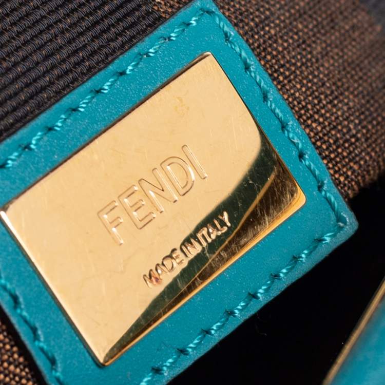 Pre Owned Fendi Green Leather Medium Peekaboo Top Handle Bag
