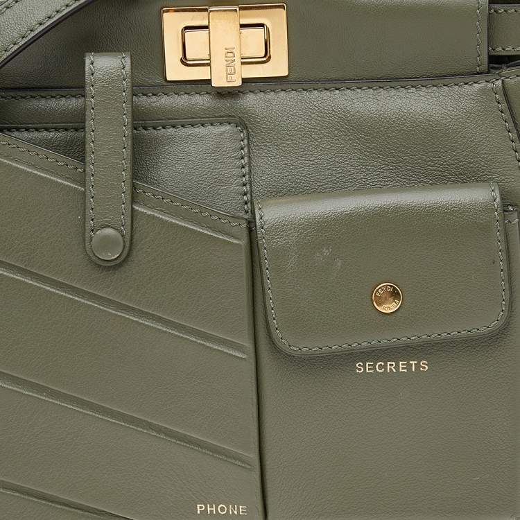 Pre Owned Fendi Green Leather Peekaboo Top Handle Bag