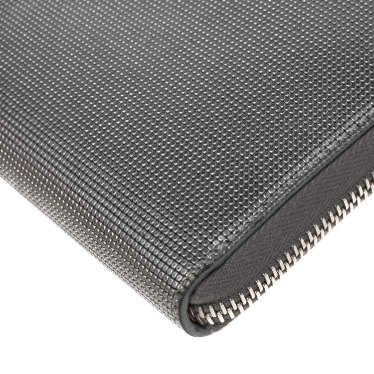 Pre Owned Fendi Silver Textured Leather Zip Around Continental Wallet