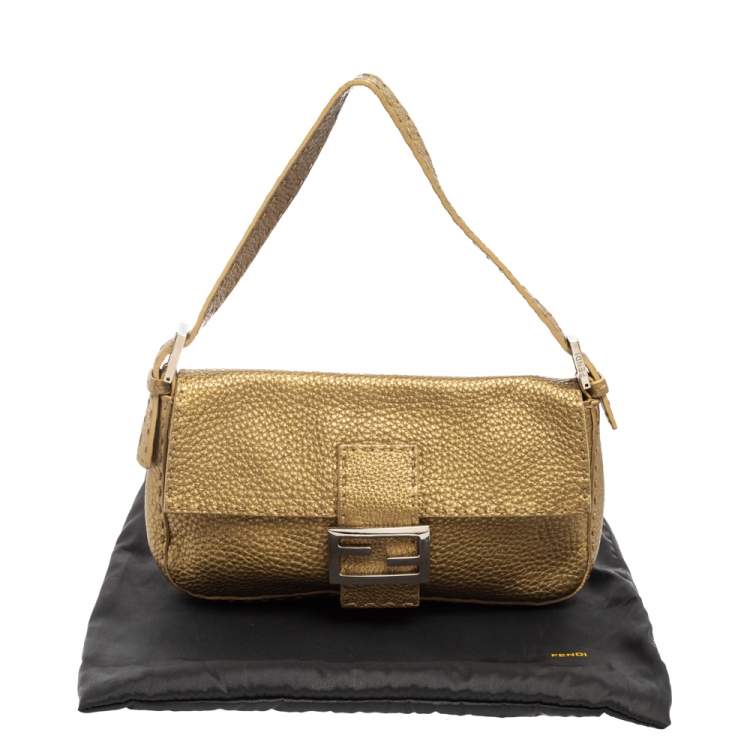 Pre Owned Fendi Metallic Green Sellier Leather Mama Baguette Bag