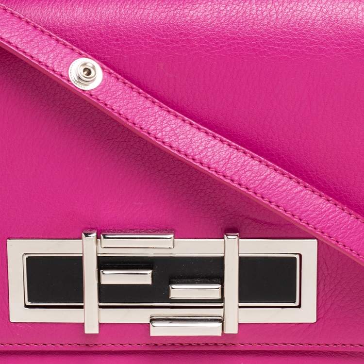 Pre Owned Fendi Magenta Leather 3Baguette Shoulder Bag