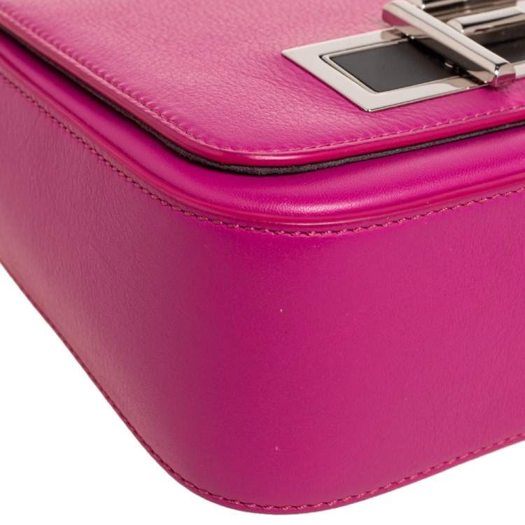 Pre Owned Fendi Magenta Leather 3Baguette Shoulder Bag