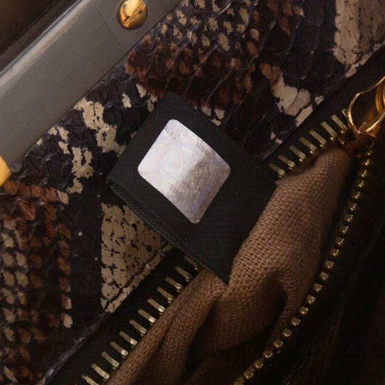 Pre Owned Fendi Beige Leather Medium Peekaboo Top Handle Bag
