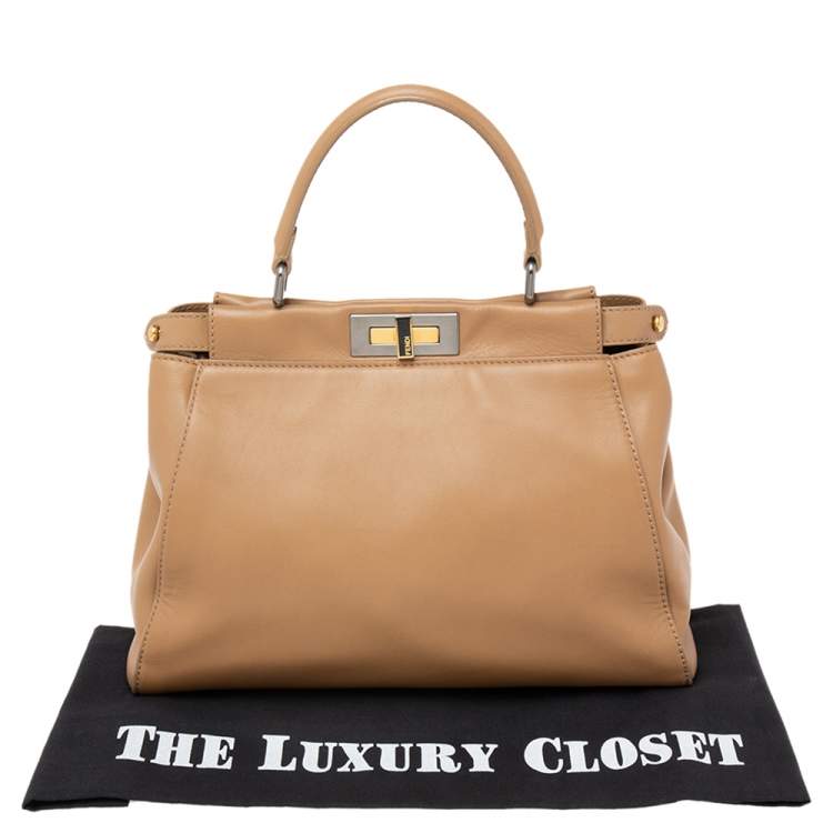 Pre Owned Fendi Beige Leather Medium Peekaboo Top Handle Bag