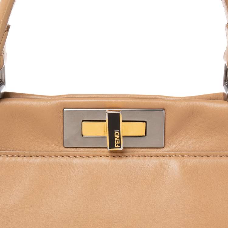 Pre Owned Fendi Beige Leather Medium Peekaboo Top Handle Bag
