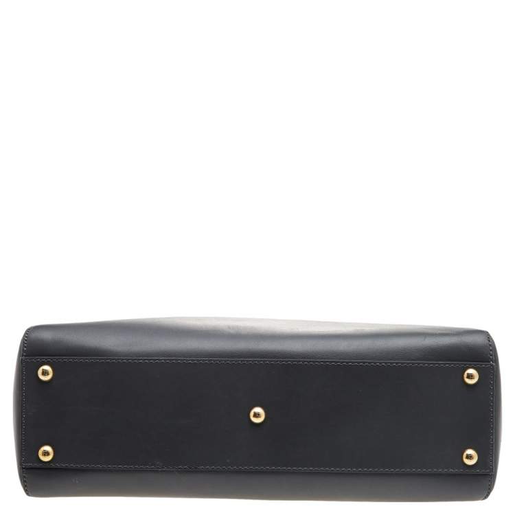 Pre Owned Fendi Grey Leather Medium Peekaboo Top Handle Bag