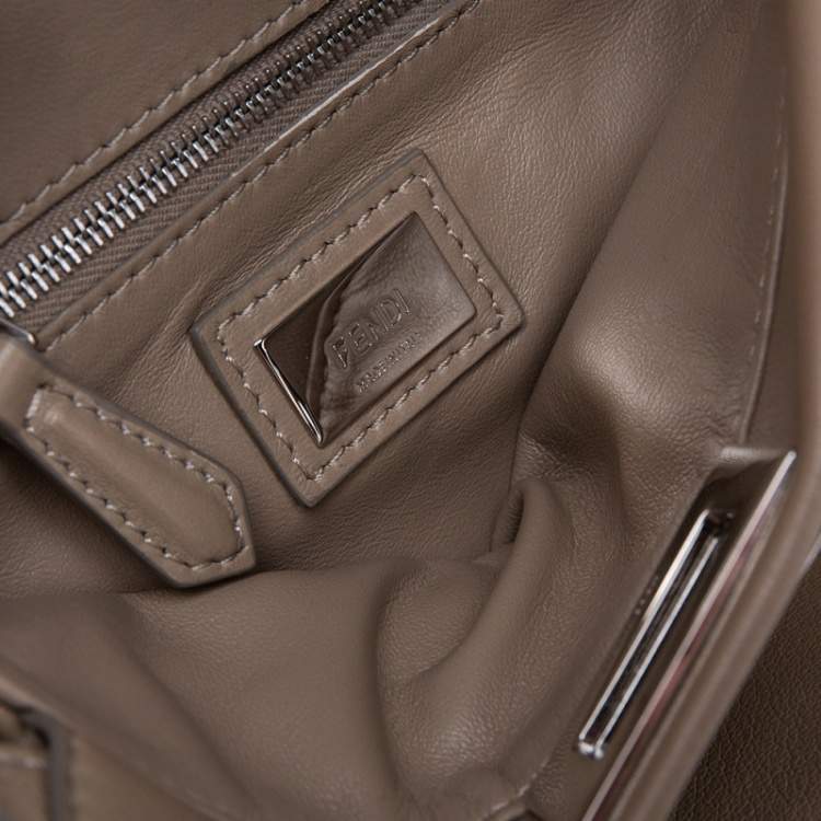 Pre Owned Fendi Beige Leather Mini Peekaboo Top Handle Bag