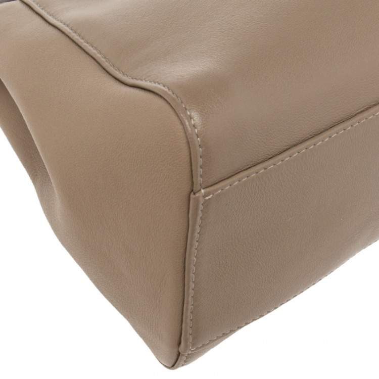 Pre Owned Fendi Beige Leather Mini Peekaboo Top Handle Bag