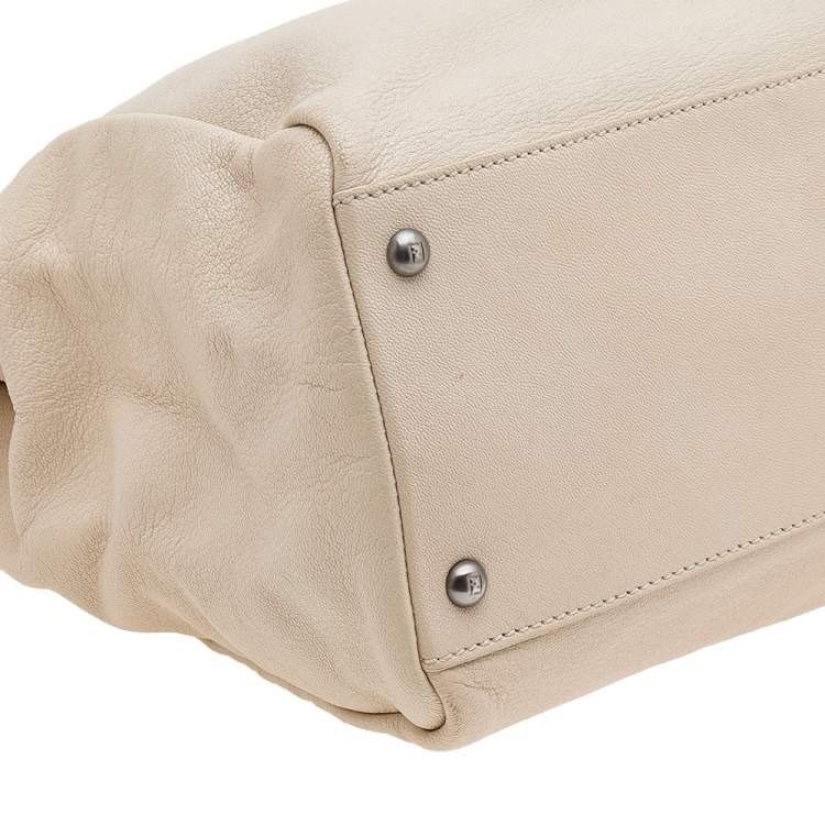 Pre Owned Fendi Cream Leather Large Peekaboo Top Handle Bag