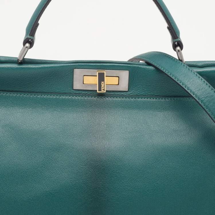 Pre Owned Fendi Green Leather Large Peekaboo Top Handle Bag
