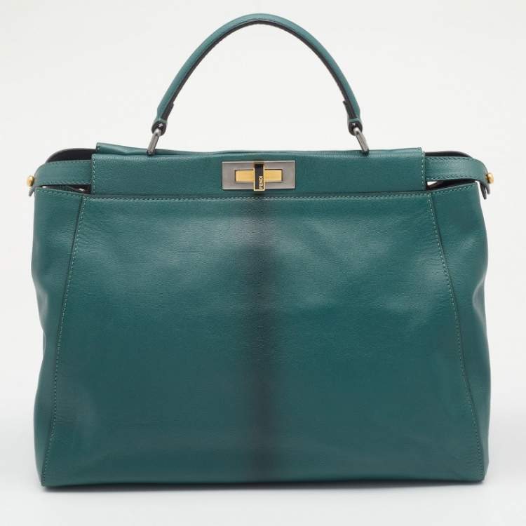Pre Owned Fendi Green Leather Large Peekaboo Top Handle Bag