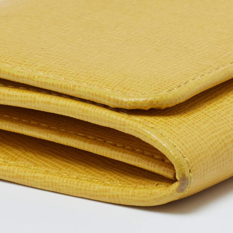 Pre Owned Fendi Yellow Leather Flap Continental Wallet