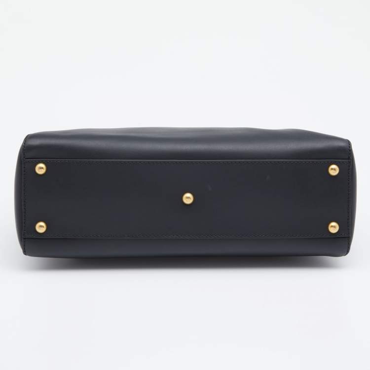 Pre Owned Fendi Black Leather Medium Peekaboo Top Handle Bag