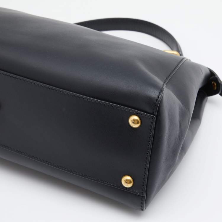 Pre Owned Fendi Black Leather Medium Peekaboo Top Handle Bag