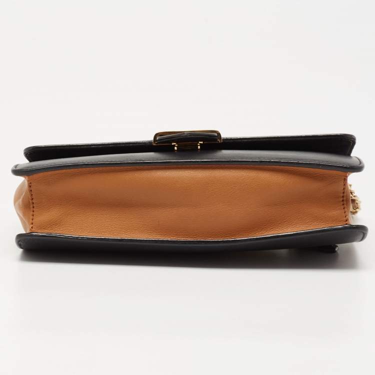 مملوكة مسبقًا Fendi Black/Tan Leather FF Flap Wallet On Chain 