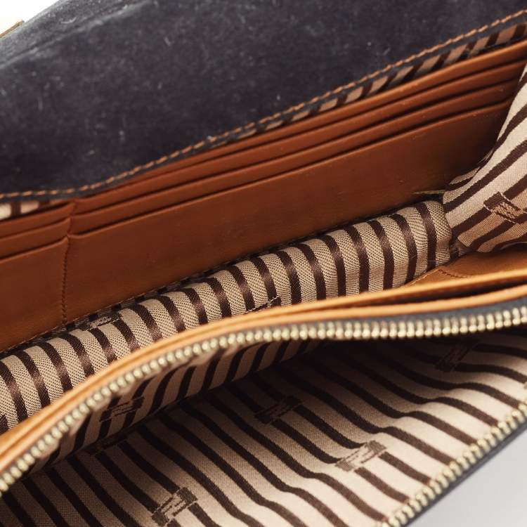 مملوكة مسبقًا Fendi Black/Tan Leather FF Flap Wallet On Chain 