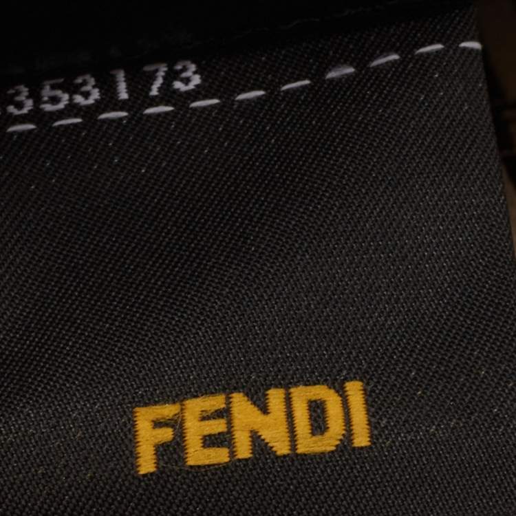 مملوكة مسبقًا Fendi Black/Tan Leather FF Flap Wallet On Chain 