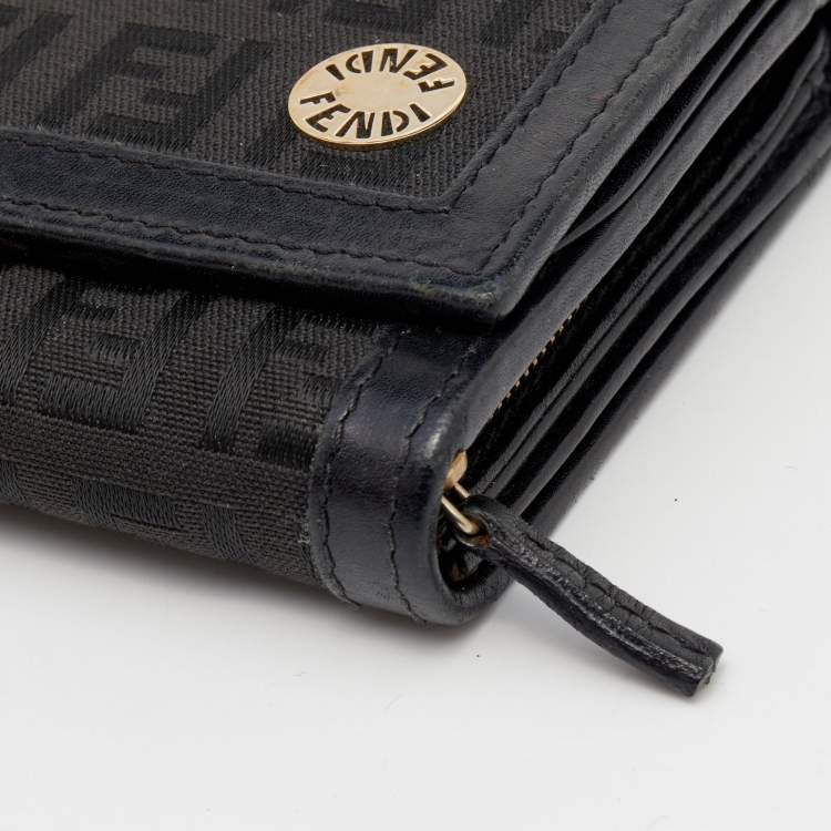 مملوكة مسبقًا Fendi Black Zucchino Canvas and Leather Continental Wallet