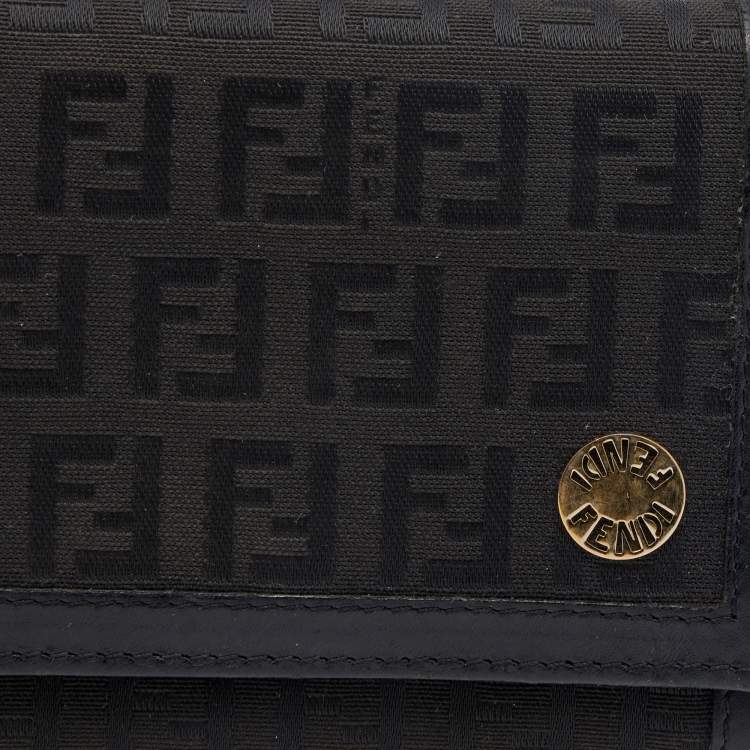 مملوكة مسبقًا Fendi Black Zucchino Canvas and Leather Continental Wallet