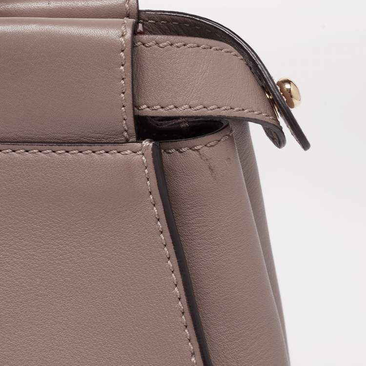 Pre Owned Fendi Cream Leather Medium Peekaboo Top Handle Bag